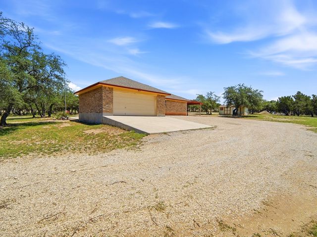 342 Chipman Court, Bandera, TX 78003