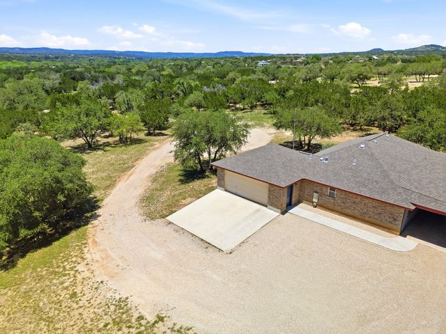 342 Chipman Court, Bandera, TX 78003
