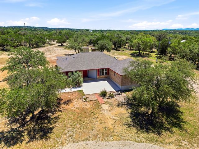 342 Chipman Court, Bandera, TX 78003