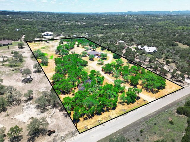 342 Chipman Court, Bandera, TX 78003