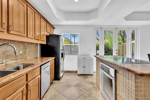 4978 White Mangrove Way E, Dania Beach, FL 33312