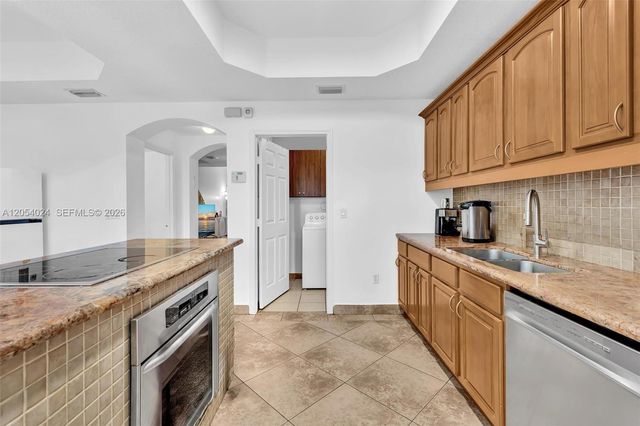 4978 White Mangrove Way E, Dania Beach, FL 33312