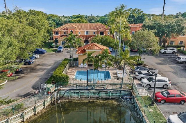 4978 White Mangrove Way E, Dania Beach, FL 33312