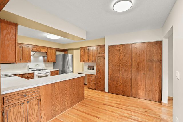 4018 Shamrock Drive NE, Saint Anthony, MN 55421