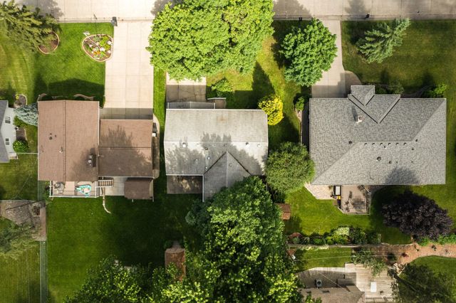 4018 Shamrock Drive NE, Saint Anthony, MN 55421