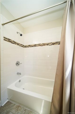 8076 Winona Avenue, Allen Park, MI 48101