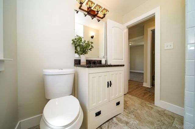 8076 Winona Avenue, Allen Park, MI 48101