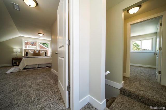 8076 Winona Avenue, Allen Park, MI 48101
