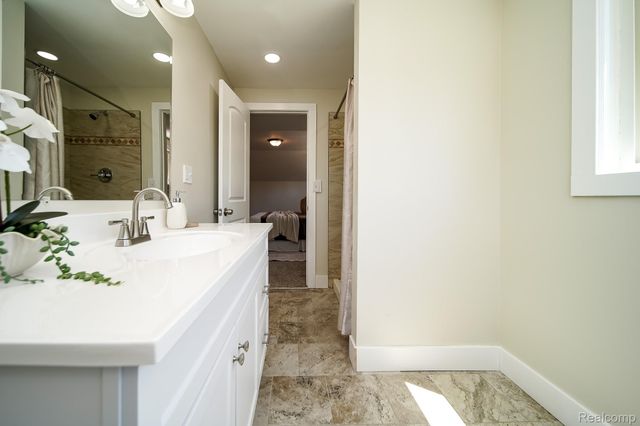 8076 Winona Avenue, Allen Park, MI 48101