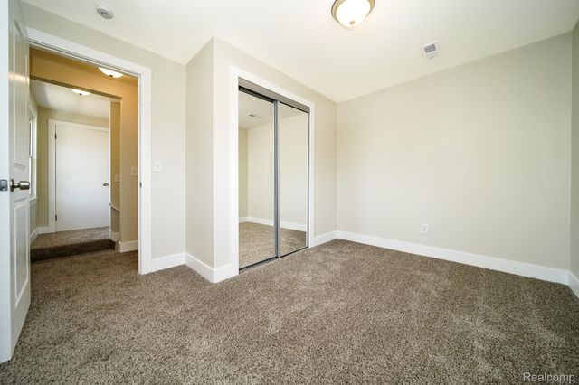 8076 Winona Avenue, Allen Park, MI 48101