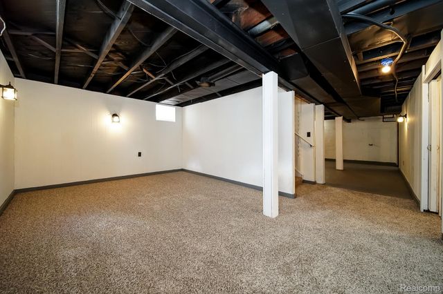 8076 Winona Avenue, Allen Park, MI 48101