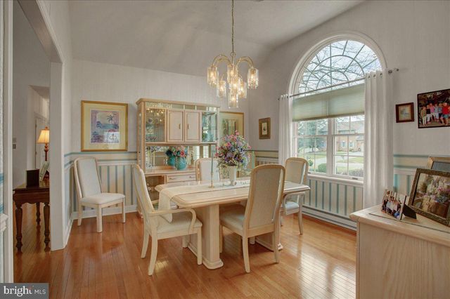 84 MONROE DRIVE, Chambersburg, PA 17201