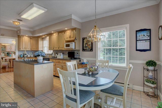 84 MONROE DRIVE, Chambersburg, PA 17201