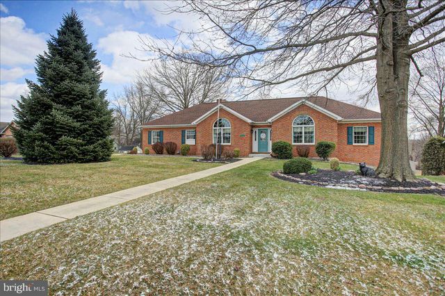 84 MONROE DRIVE, Chambersburg, PA 17201