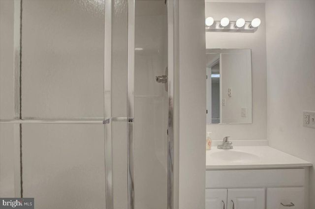 84 MONROE DRIVE, Chambersburg, PA 17201