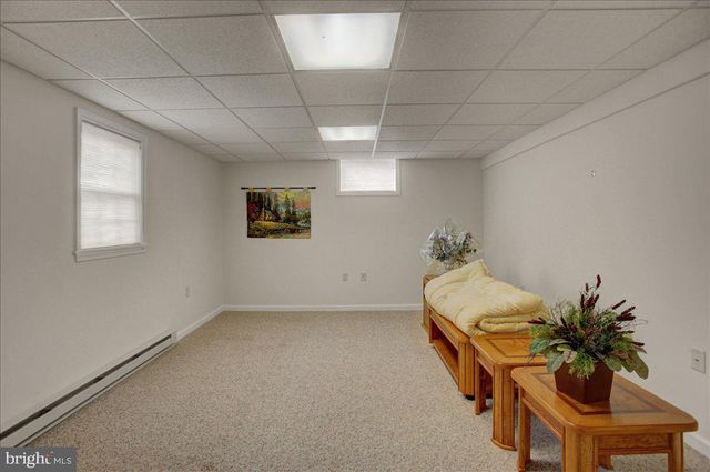 84 MONROE DRIVE, Chambersburg, PA 17201