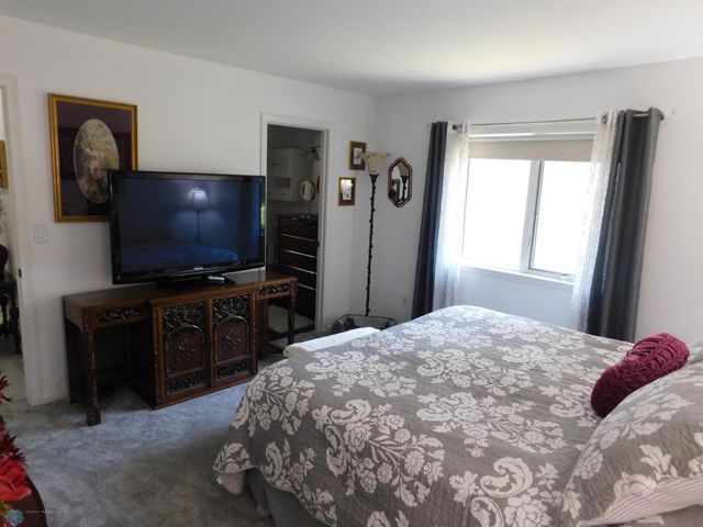 2524 25th Avenue S, Fargo, ND 58103