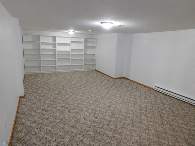 2524 25th Avenue S, Fargo, ND 58103