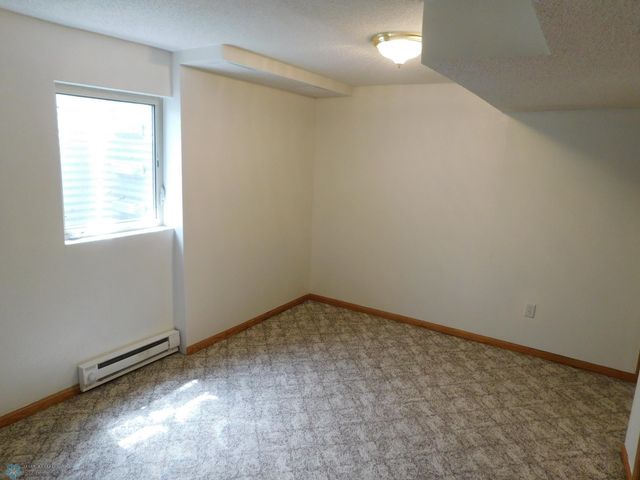 2524 25th Avenue S, Fargo, ND 58103