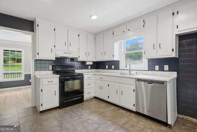 1539 Sir Galahad Drive SW, Marietta, GA 30008