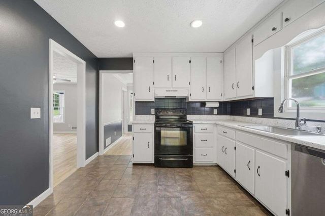 1539 Sir Galahad Drive SW, Marietta, GA 30008