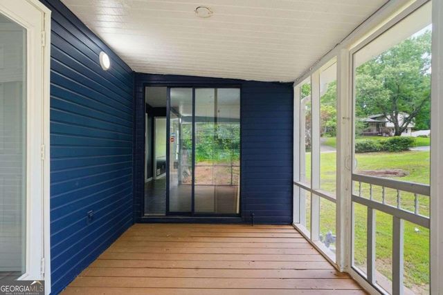 1539 Sir Galahad Drive SW, Marietta, GA 30008