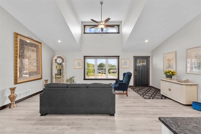 3440 Nelson Court, Eau Claire, WI 54703