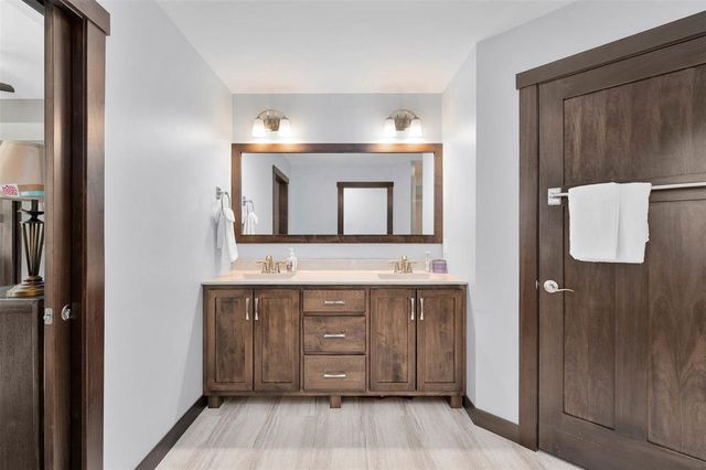 3440 Nelson Court, Eau Claire, WI 54703