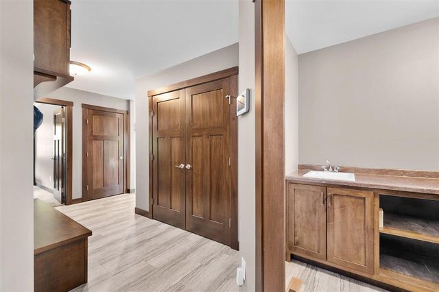 3440 Nelson Court, Eau Claire, WI 54703