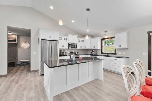 3440 Nelson Court, Eau Claire, WI 54703