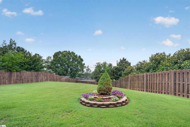 412 Simsbury Way, Greer, SC 29650