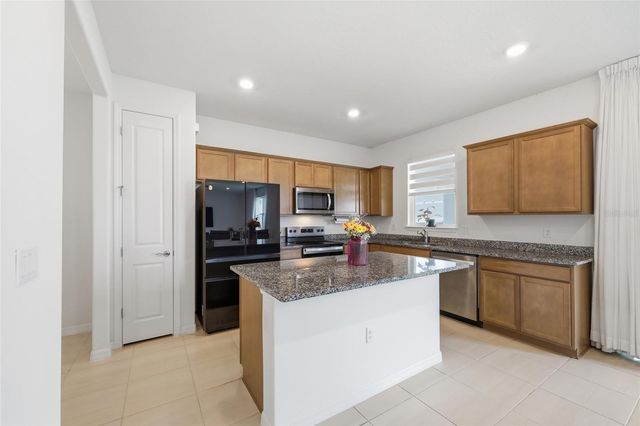 6711 WILLOW VIEW AVENUE, Orlando, FL 32829