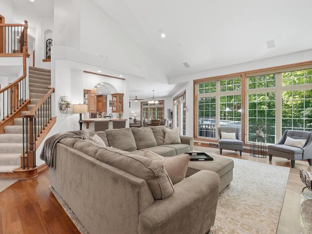 10101 N Hunt Club COURT, Mequon, WI 53097