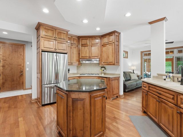 10101 N Hunt Club COURT, Mequon, WI 53097