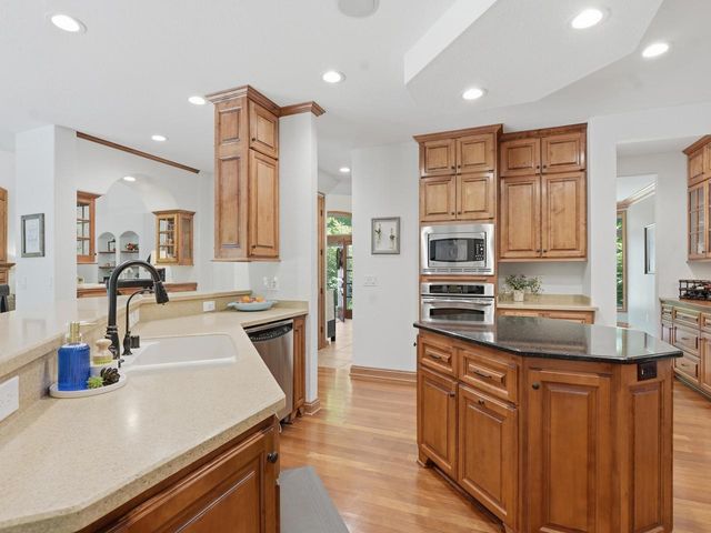 10101 N Hunt Club COURT, Mequon, WI 53097