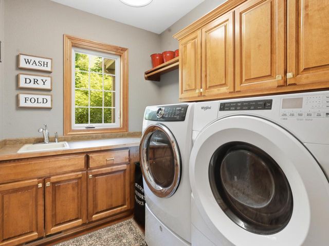 10101 N Hunt Club COURT, Mequon, WI 53097