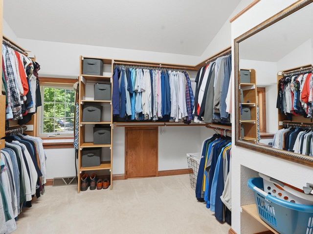 10101 N Hunt Club COURT, Mequon, WI 53097