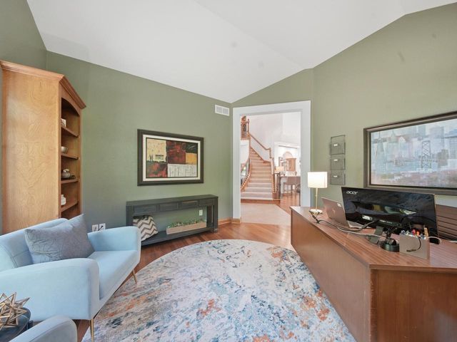 10101 N Hunt Club COURT, Mequon, WI 53097