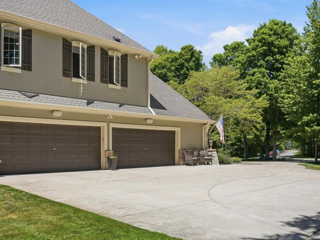 10101 N Hunt Club COURT, Mequon, WI 53097