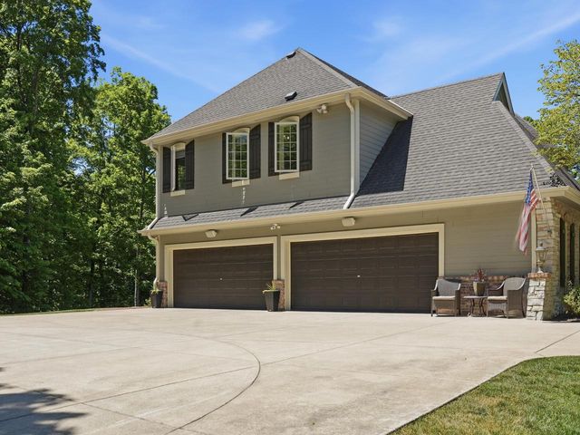 10101 N Hunt Club COURT, Mequon, WI 53097