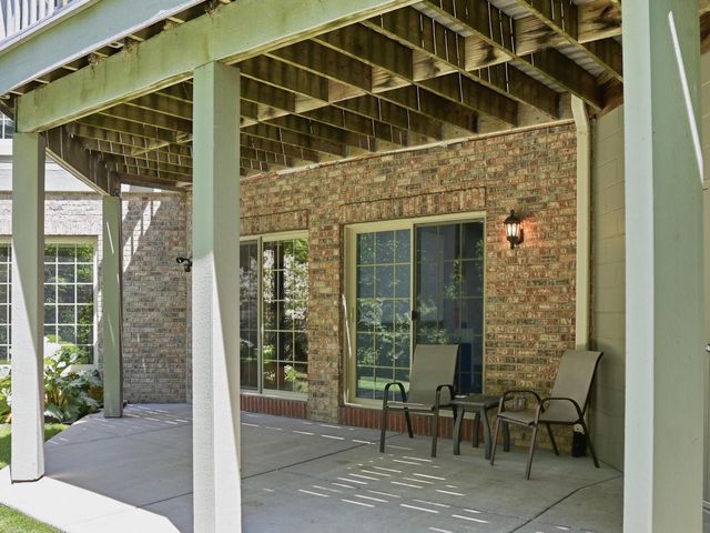 10101 N Hunt Club COURT, Mequon, WI 53097
