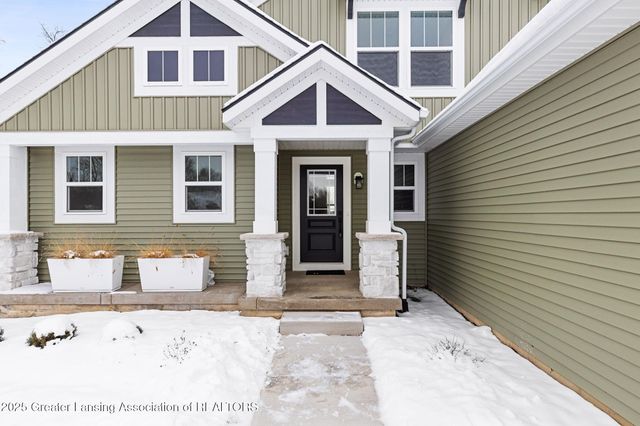 11350 Traverse Drive, Grand Ledge, MI 48837