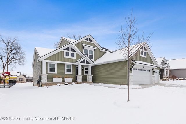 11350 Traverse Drive, Grand Ledge, MI 48837