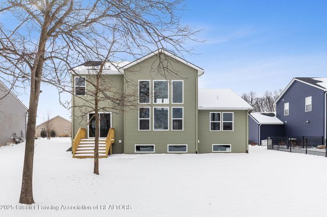 11350 Traverse Drive, Grand Ledge, MI 48837