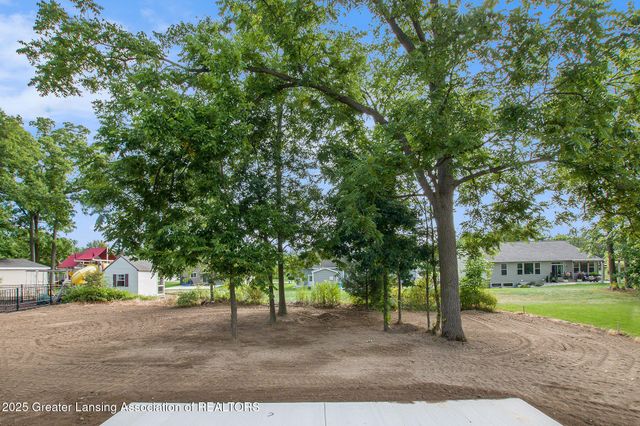 11350 Traverse Drive, Grand Ledge, MI 48837