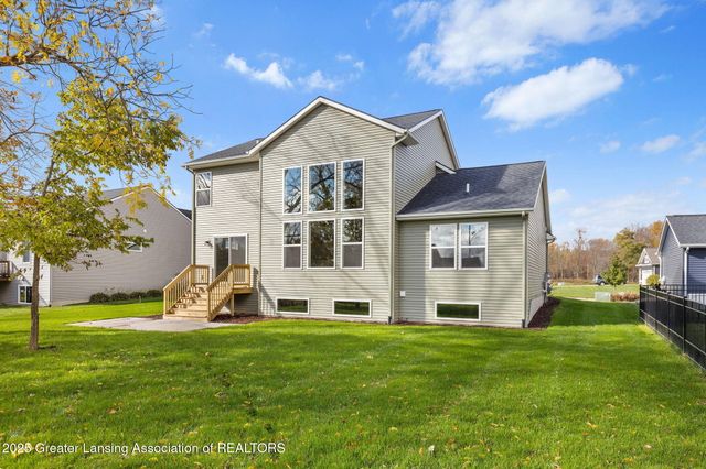 11350 Traverse Drive, Grand Ledge, MI 48837