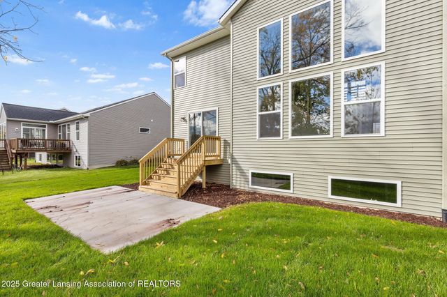 11350 Traverse Drive, Grand Ledge, MI 48837