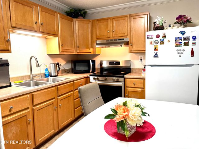 572 Harris Creek Tr, Cleveland, TN 37311