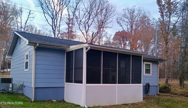 572 Harris Creek Tr, Cleveland, TN 37311