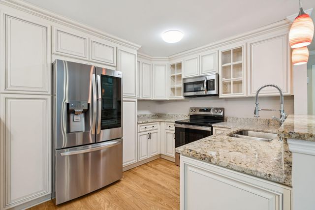 7951 Cricket Court Unit 403, North Charleston, SC 29418